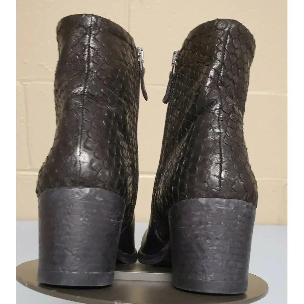 Gidigio Black Leather Reptile Design Bootie/Ankle